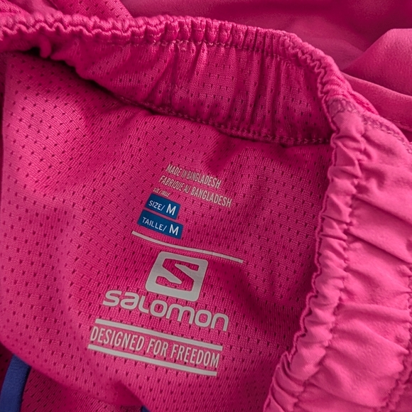 Women's Salomon Medium Agile Hot Pink Shorts - Picture 4 of 4